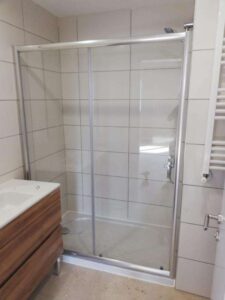 Yalova 2 Duvar Arası Duşakabin – Özel Ölçü İmalat ve Montaj